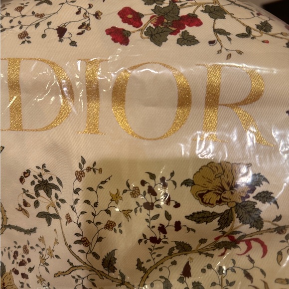 DIOR BEAUTY TOTE, new in plastic - Picture 3 of 3